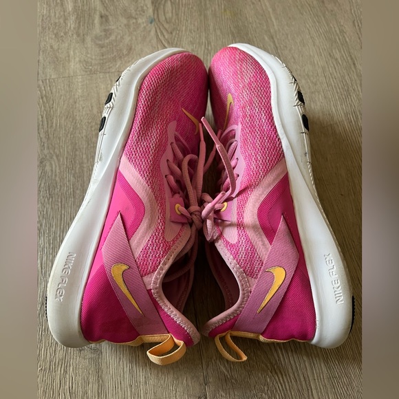 Nike Women's Flex Trainer 9 Sneaker, Pink Rise/Melon Tint-Laser Fuchsia, 10 - Picture 6 of 12